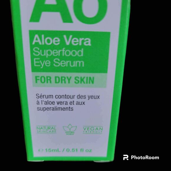 Dr. Botanicals Aloe Vera Superfood Eye Serum - Picture 2 of 4